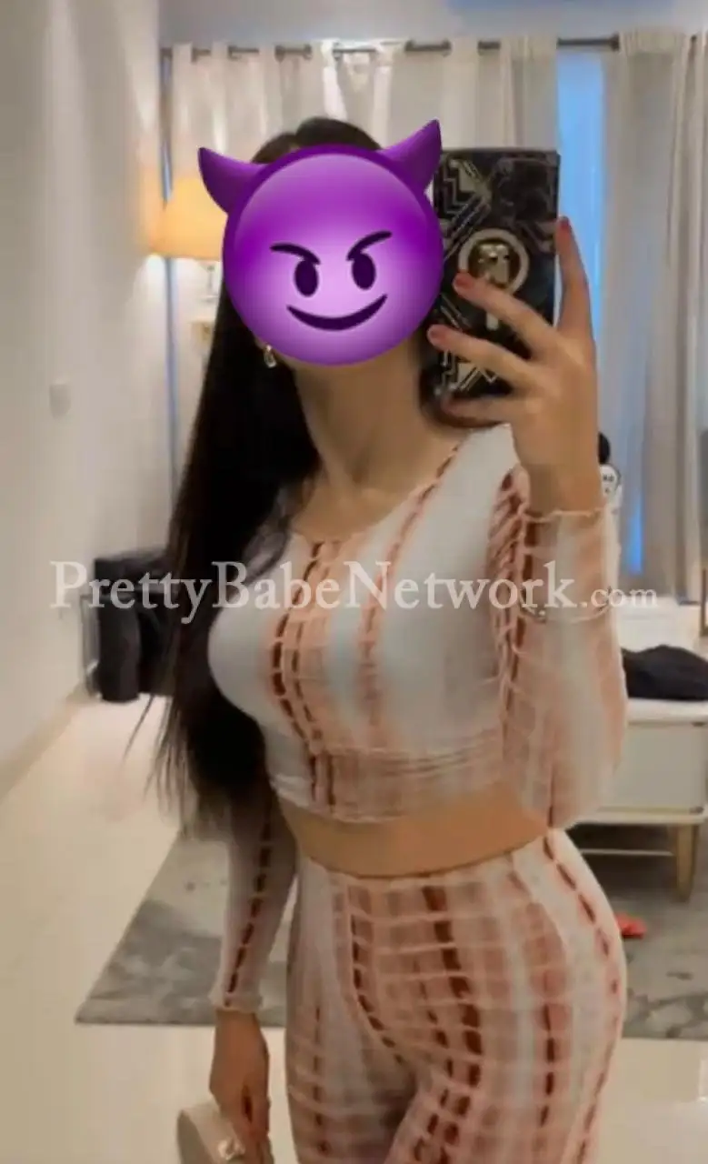 Priyanshi Model Call Girl in Yeshwanthpur, Bangalore